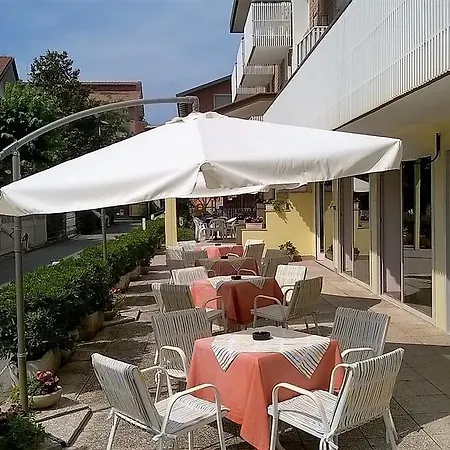 Montecarlo Nord מלון